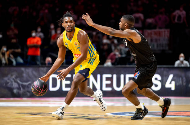 就被甩飞 就被甩飞