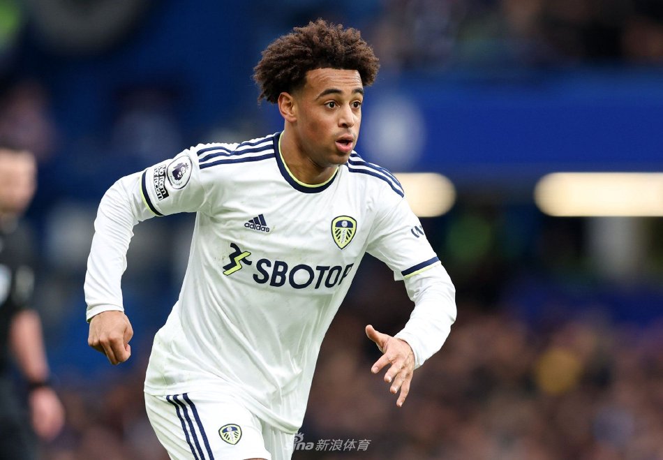 揭幕战现场 揭幕战现场