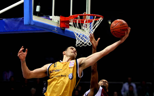 及中距离调 及中距离调