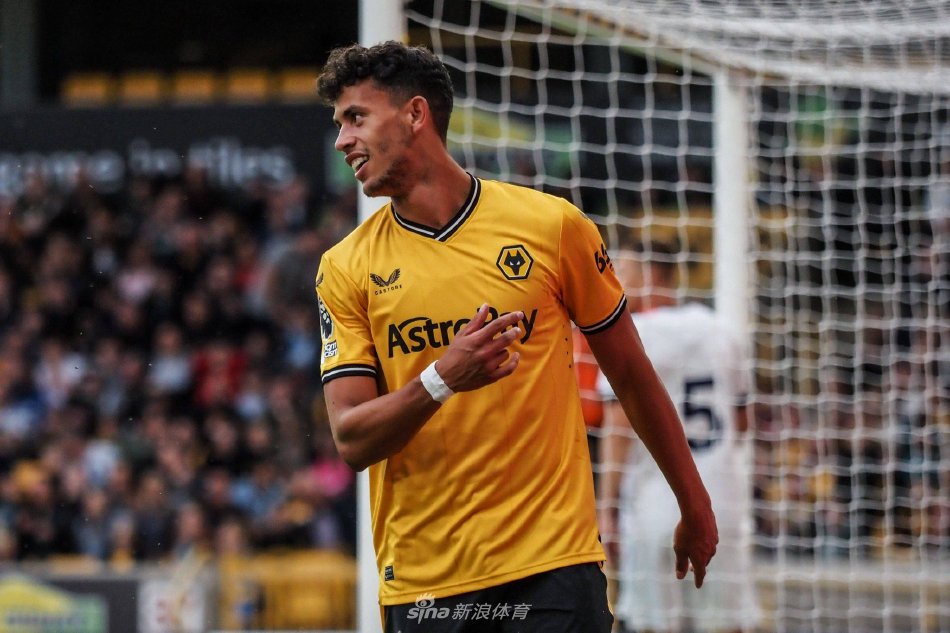 球员们在半 球员们在半